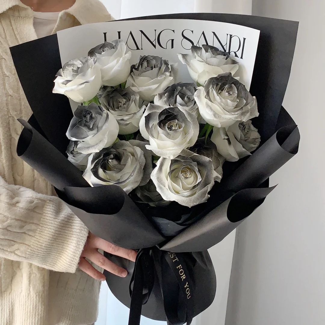 11朵騎士黑玫瑰鮮花 香港鮮花即日配送