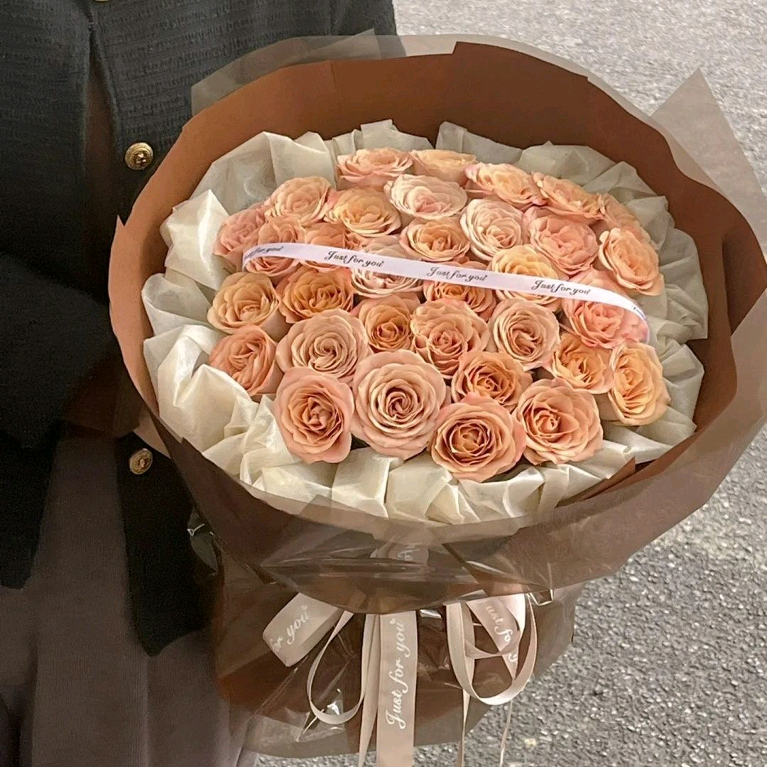 卡布奇諾玫瑰鮮花 香港鮮花即日配送 33/52/99支