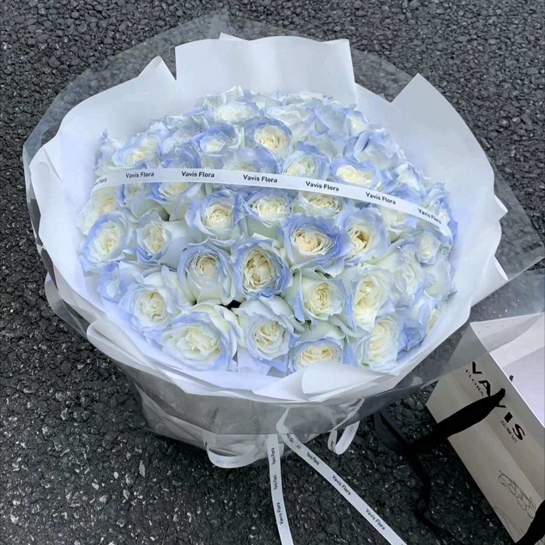 碎冰藍玫瑰鮮花 香港鮮花即日配送33/52/99支