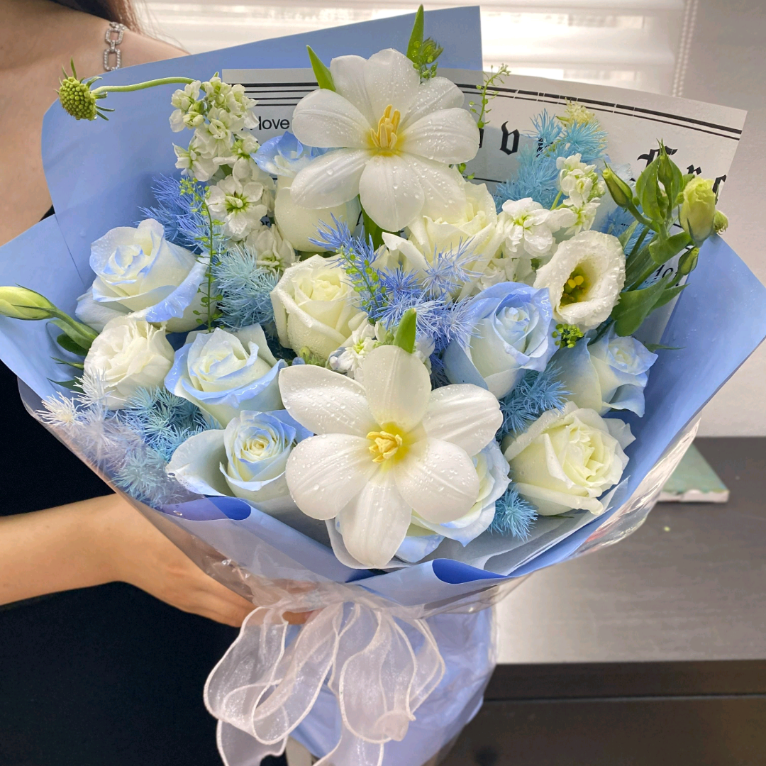 郁金香藍玫瑰混搭花束香港鮮花即日配送